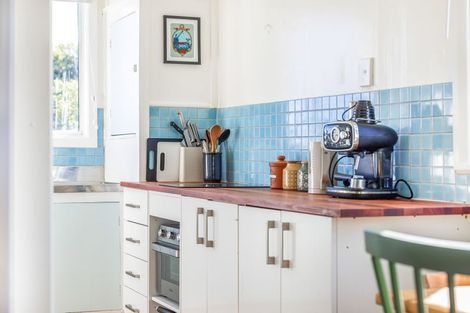 Photo of property in 345 Te Horo Beach Road, Te Horo Beach, Otaki, 5581