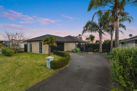 Photo of property in 26 Butterworth Crescent, Papamoa Beach, Papamoa, 3118