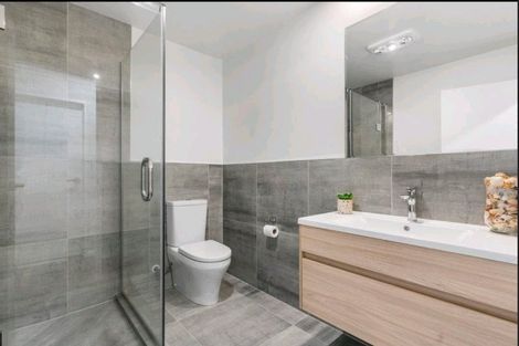 Photo of property in 2 Te Aparangi Road, Papakura, 2110