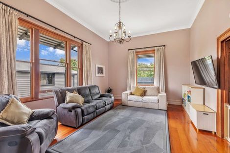 Photo of property in 1 Tamar Street, Rongotea, 4476
