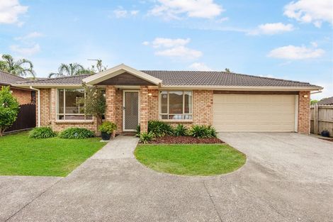 Photo of property in 44 Redcastle Drive, East Tamaki, Auckland, 2013