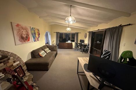 Photo of property in 36 Lewisham Street, Highland Park, Auckland, 2010