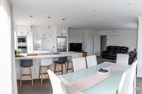 Photo of property in 25 Village Lane, Stoke, Nelson, 7011