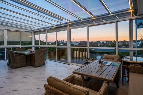 Photo of property in 26 Waimana Avenue, Northcote Point, Auckland, 0627