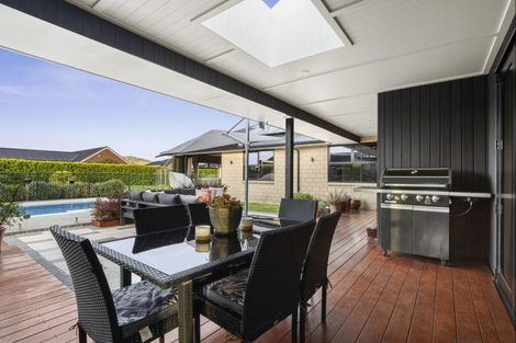 Photo of property in 42 Alan Livingston Drive, Cambridge, 3434