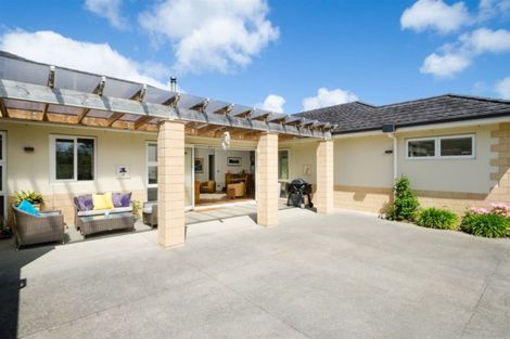 Photo of property in 94c Pomona Road, Kumeu, 0891