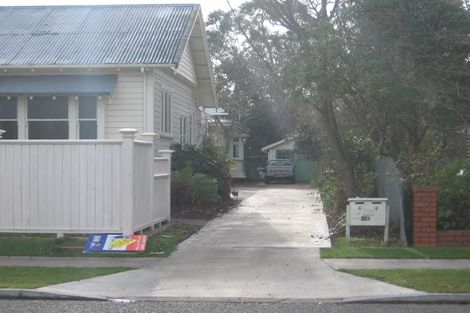 Photo of property in 102a Duchess Crescent, Mayfair, Hastings, 4122