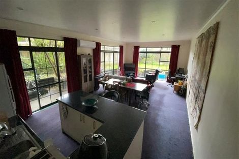 Photo of property in 9 Vinograd Drive, Te Atatu Peninsula, Auckland, 0610