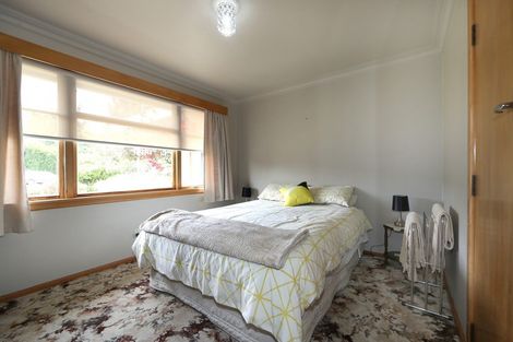 Photo of property in 90 Ferry Road, Clive, 4102