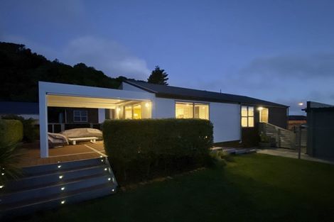 Photo of property in 3 Otonga Heights, Maungaraki, Lower Hutt, 5010