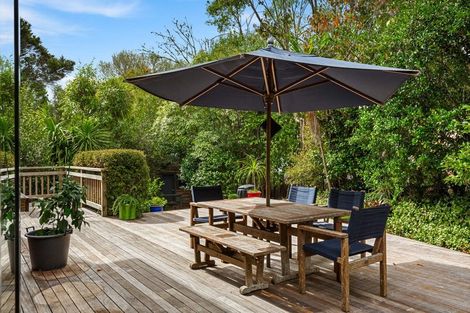 Photo of property in 4a Pounamu Avenue, Greenhithe, Auckland, 0632