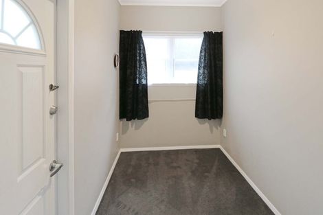 Photo of property in 2/28 Hall Crescent, Epuni, Lower Hutt, 5011