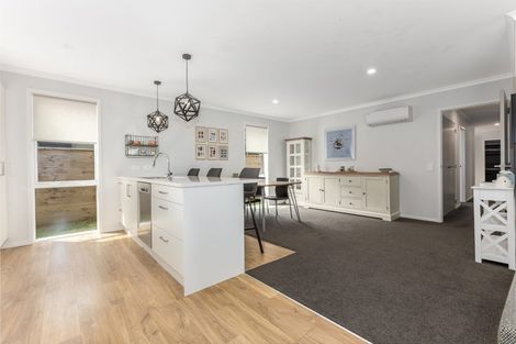 Photo of property in 44 Martingale Drive, Whitby, Porirua, 5024