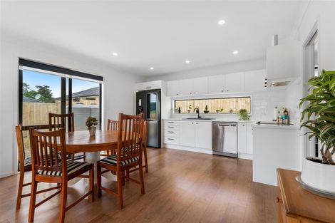 Photo of property in 37 Urumaraki Avenue, Helensville, 0800