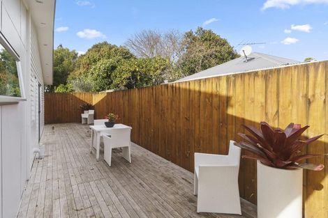 Photo of property in 15a Waipani Road, Te Atatu Peninsula, Auckland, 0610