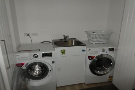 Photo of property in 12 Highlands Close, Queenstown, 9300