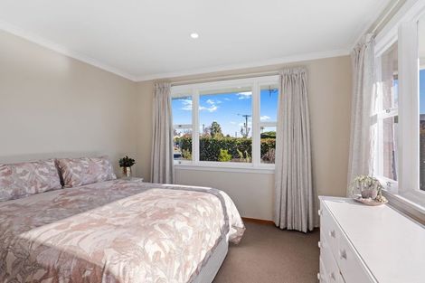 Photo of property in 132 Grimseys Road, Redwood, Christchurch, 8051