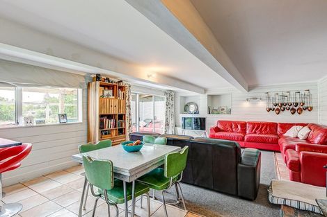 Photo of property in 13 Downes Street, Titahi Bay, Porirua, 5022