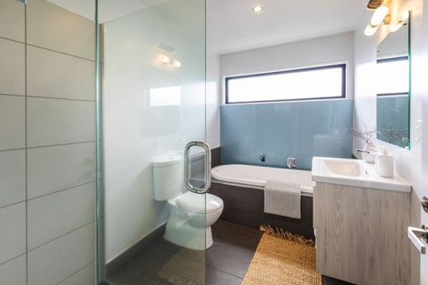 Photo of property in 136 Edgeware Road, St Albans, Christchurch, 8014