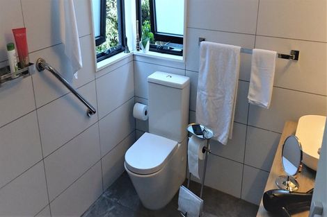 Photo of property in 3 Plumwood Lane, Cashmere, Christchurch, 8022