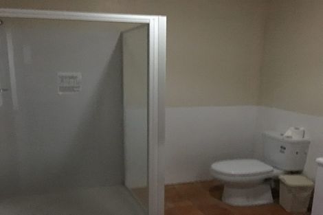 Photo of property in 16 Meynell Court, Glen Eden, Auckland, 0602