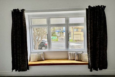 Photo of property in 42 Hohiria Road, Hataitai, Wellington, 6021