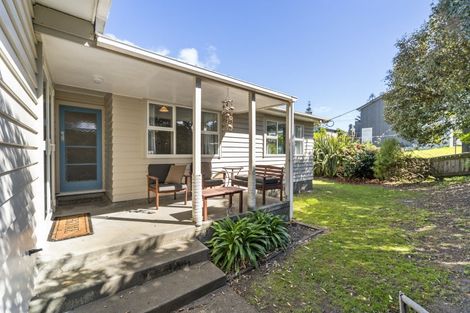 Photo of property in 4 Kowhai Street, Otaki Beach, Otaki, 5512
