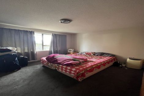 Photo of property in 1/2 Lodge Place, Ilam, Christchurch, 8041