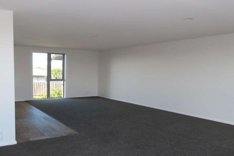 Photo of property in 6/246 Marine Parade, New Brighton, Christchurch, 8061