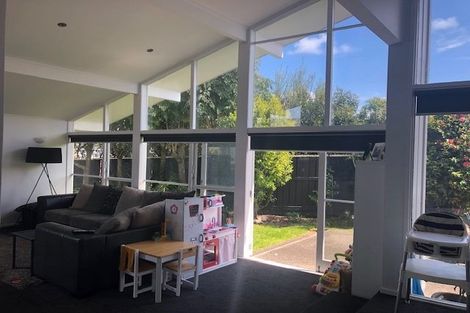 Photo of property in 94 Barrack Road, Mount Wellington, Auckland, 1060