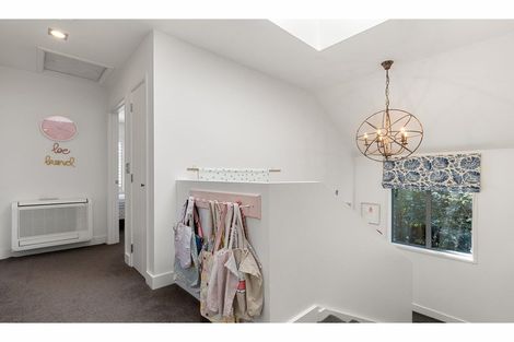 Photo of property in 94 Saint Martins Road, Saint Martins, Christchurch, 8022