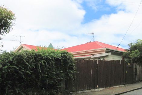 Photo of property in 15 Mana Street, Vogeltown, Wellington, 6021
