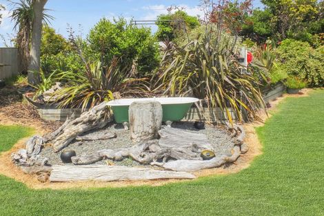 Photo of property in 31 Shortt Street, Foxton Beach, Foxton, 4815