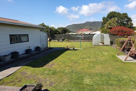 Photo of property in 49 Doyle Street, Blaketown, Greymouth, 7805