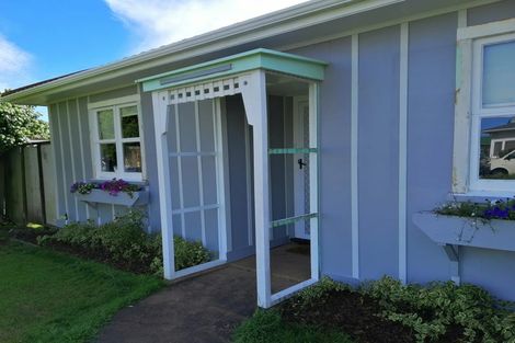 Photo of property in 10 Tukapa Street, Westown, New Plymouth, 4310