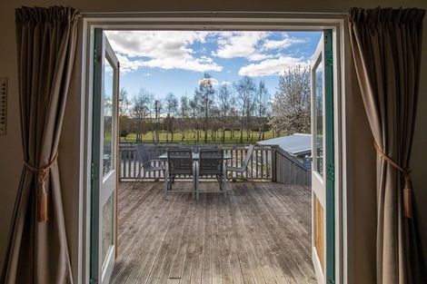 Photo of property in 10 Domain Road, Ettrick, Roxburgh, 9572