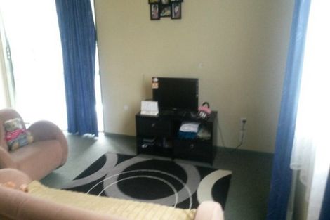 Photo of property in 11 Normandy Place, Henderson, Auckland, 0610