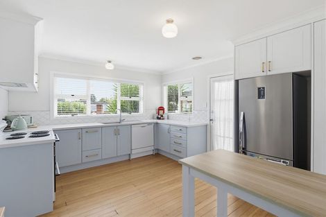 Photo of property in 5 Sheffield Street, Awapuni, Palmerston North, 4412