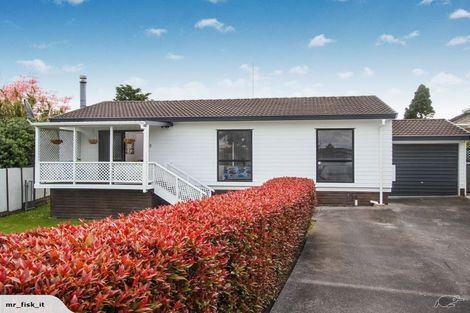 Photo of property in 1 Graham Avenue, Te Atatu Peninsula, Auckland, 0610