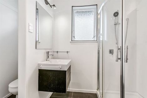 Photo of property in 1/29 Woodside Road, Massey, Auckland, 0614