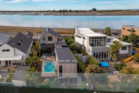 Photo of property in 27 Beachville Road, Redcliffs, Christchurch, 8081