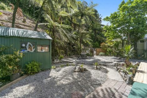 Photo of property in 5 Gaskill Grove, Harbour View, Lower Hutt, 5010
