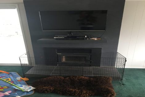 Photo of property in 3 French Street, Moturoa, New Plymouth, 4310