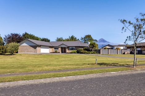 Photo of property in 1 Elizabeth Grove, Stratford, 4332