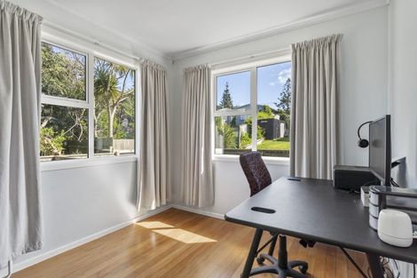 Photo of property in 4 Kowhai Street, Otaki Beach, Otaki, 5512