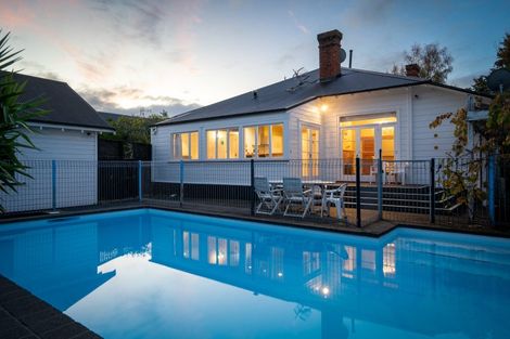 Photo of property in 41 Queen Street, Cambridge, 3434