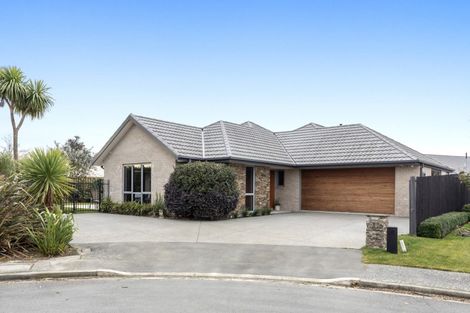 Photo of property in 20 Dunaverty Place, Broomfield, Christchurch, 8042