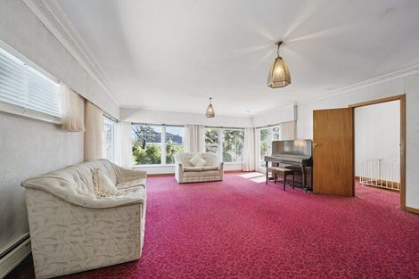 Photo of property in 18 Millbrook Road, Henderson, Auckland, 0612