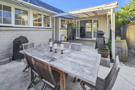 Photo of property in 8 James Cook Street, Havelock North, 4130