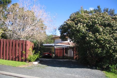 Photo of property in 1 Puketiro Place, Paihia, 0200